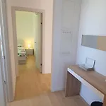 Galija 1 *