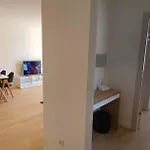Galija 1 *