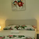 Galija 1 *