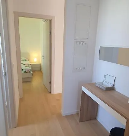 Galija 1 With Free Garage Parking And Balcony *