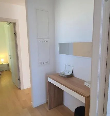 Galija 1 With Free Garage Parking And Balcony Διαμέρισμα *