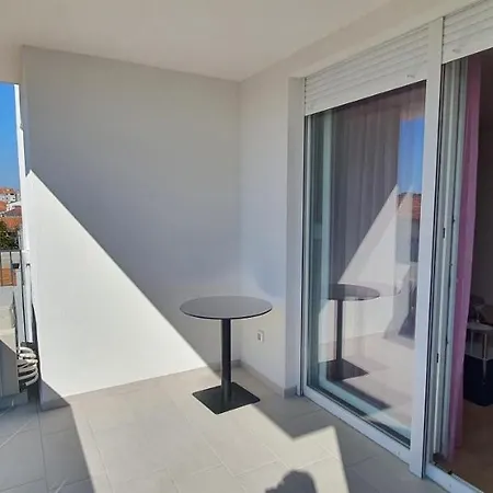 Galija 1 With Free Garage Parking And Balcony * Ζαντάρ
