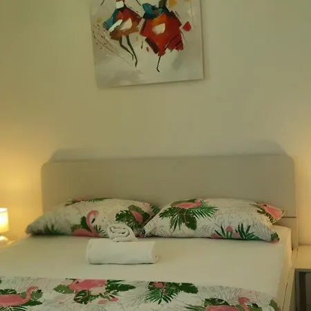 Galija 1 With Free Garage Parking And Balcony *