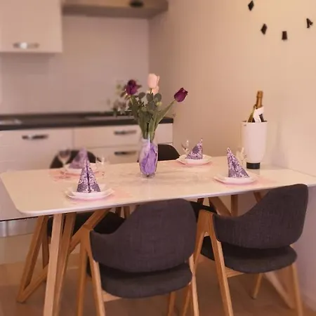 Galija 1 With Free Garage Parking And Balcony