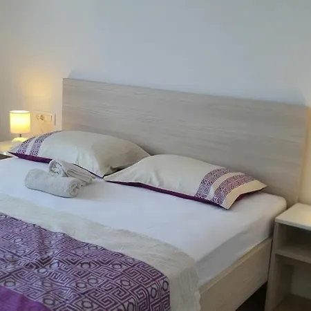 Διαμέρισμα Galija 1 With Free Garage Parking And Balcony Ζαντάρ