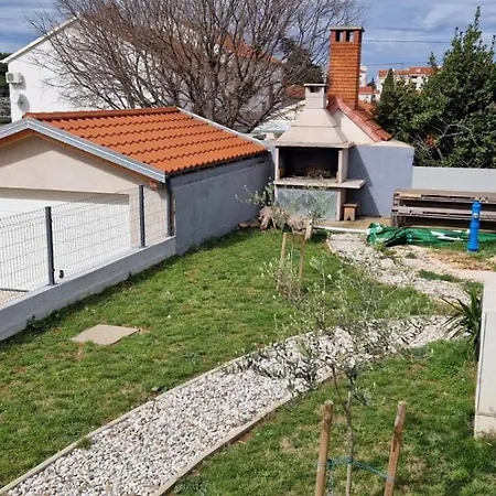 Galija 1 With Free Garage Parking And Balcony Διαμέρισμα *